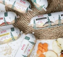 Kivo Petfood Houdbare Worsten INTRODUCTIEDOOS 6 X 600 Gram Smaken: Rund, Kip, Rund & Kip, Kip & Zalm, Eend En Lam - Zacht Gestoomd Vlees - Glutenvrij Geen Fratsen -Hondenartikelen Serie Winkel 1200x1072 1