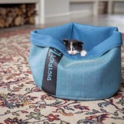 District 70 Cozy - Knusse Kattenmand Met Wasbaar Kussentje - 35x35x30cm In 4 Kleuren Beschikbaar - Merengue -Hondenartikelen Serie Winkel 1200x1200 579