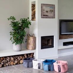 District 70 Cozy - Knusse Kattenmand Met Wasbaar Kussentje - 35x35x30cm In 4 Kleuren Beschikbaar - Merengue -Hondenartikelen Serie Winkel 1200x1200 581