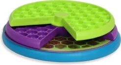 Nina Ottosson Lickin'layers Likmat 26x26x6,35 Cm 6 Nina Ottosson Lickin'layers Likmat 26x26x6,35 Cm -Hondenartikelen Serie Winkel 1200x652 2