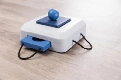 Trixie Dogtoy Dog Activity Strategy Game Gamble Box - Piepend Speelgoed - 15cm X 15cm X 9cm - Zwart/rood/oranje -Hondenartikelen Serie Winkel 1200x800 217