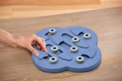 Nina Ottosson Dog Hide N Slide Composiet 33x33x5 Cm -Hondenartikelen Serie Winkel 1200x800 254