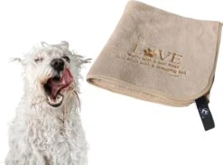 Pepets© – Hondenhanddoek – Honden Handdoek – Microvezel Handdoek – Handdoek Hond – Hondendeken – Droogdoek Hond – Dierendeken – Absorberend – 100*50CM - Beige - GRATIS Zonnebril -Hondenartikelen Serie Winkel 1200x889 1